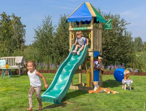 Jungle Cirque | Parque infantil de madera con tobogán y puesto de mercado