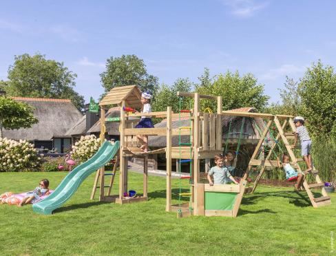 Jungle Voyager | Parque infantil de madera con columpios y red de escalada