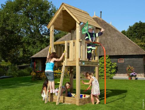 Jungle Club | Parque infantil de madera con poste de bombero